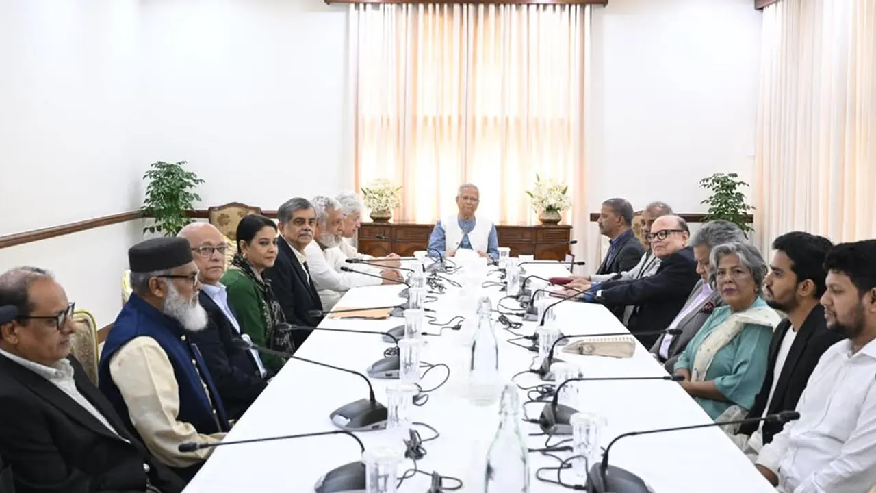 উপদেষ্টা পরিষদের বিশেষ বৈঠকের পর খালেদা জিয়ার বিষয়ে বিবৃতি